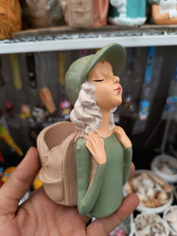 گلدان عروسکی مدل دختر طبیعت گرد