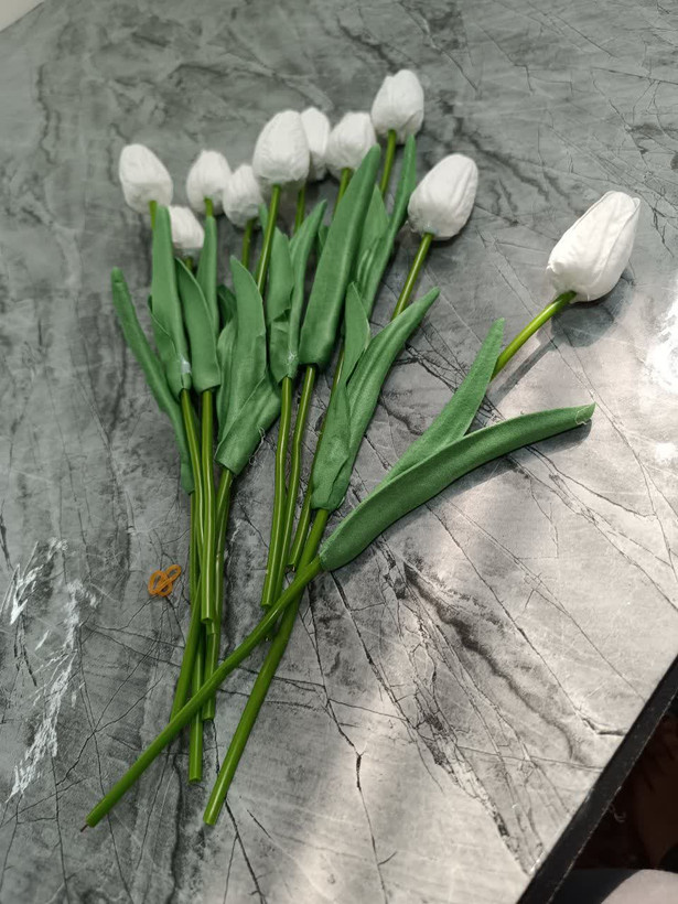گل مصنوعی مدل لاله فومی رنگ ثابت بسته ۱۰عددی