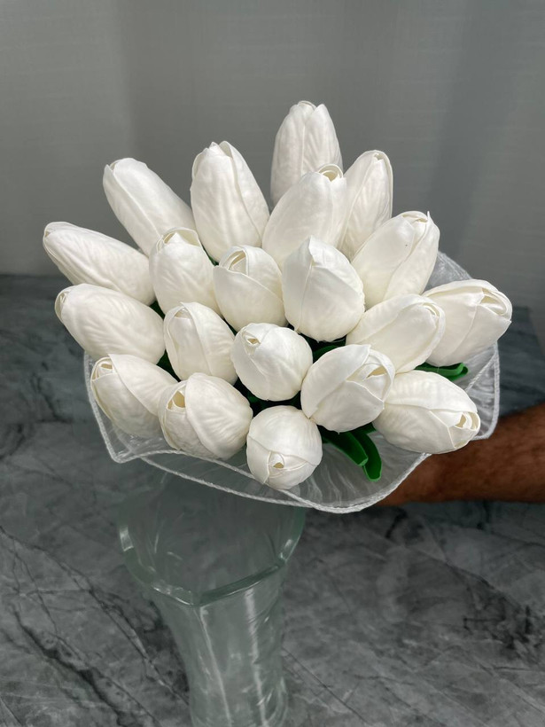 دسته گل عروس لاله ایرانی