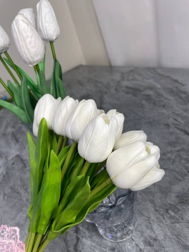 دسته گل عروس لاله لمسی