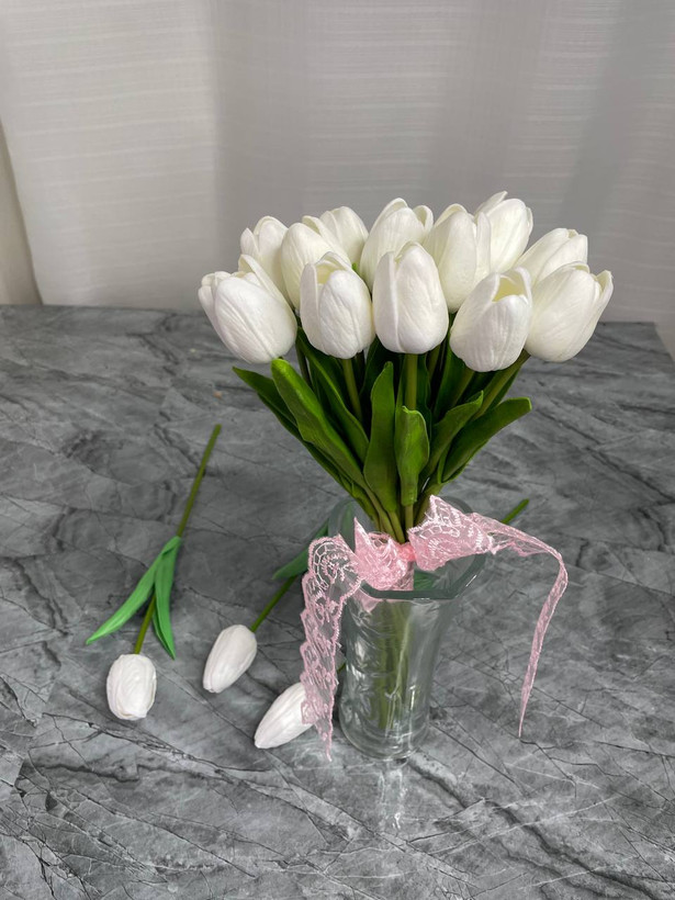 دسته گل عروس لاله لمسی