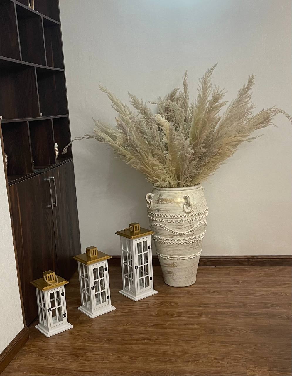 گلدان پتینه شده ۸۰سانتی رنگ بژطلایی