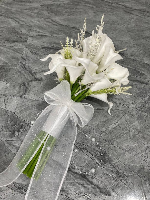 دسته گل عروس شیپوری لمسی مدل وحشی