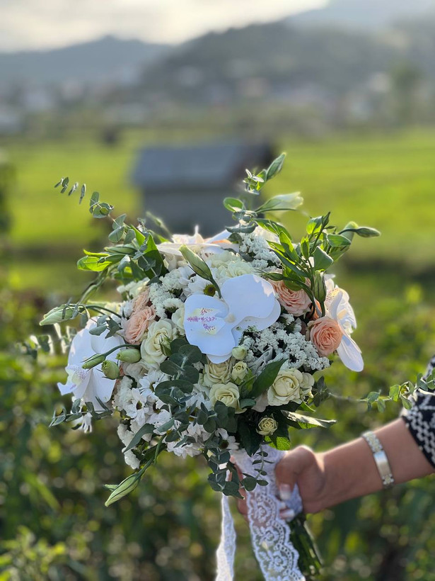 دسته گل عروس طبیعی مدل (وحشی)