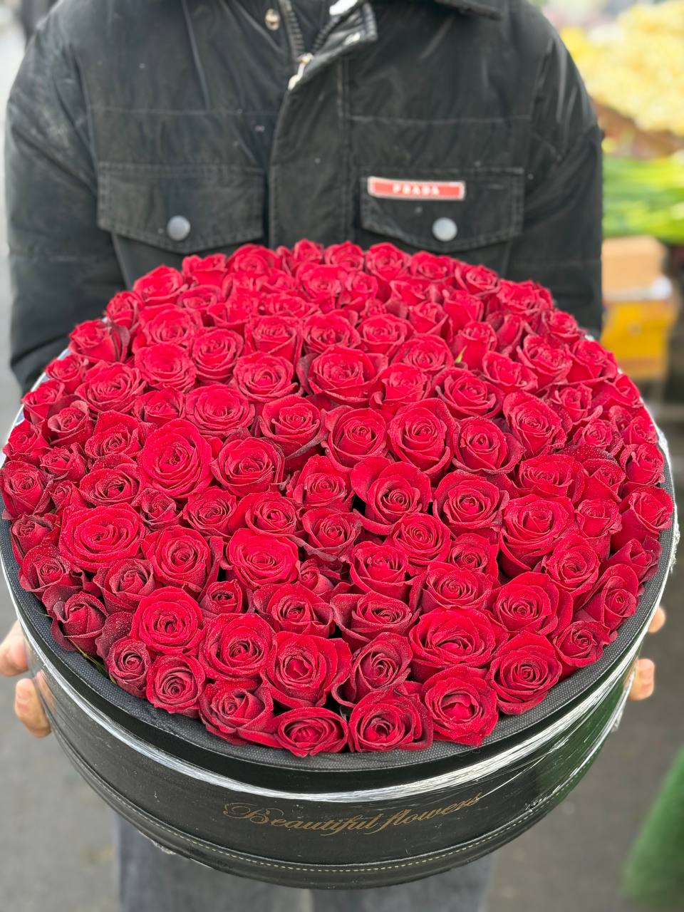 باکس گل 100شاخه