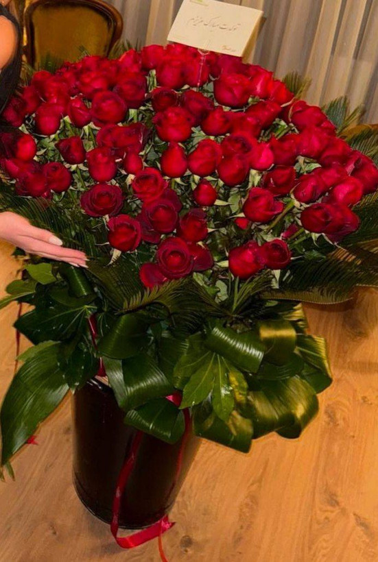 باکس گل رز درجه1 160شاخه
