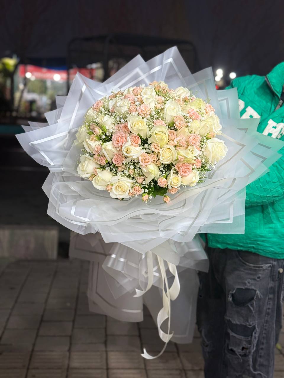 دسته گل رز هلندی و مینیاتوری