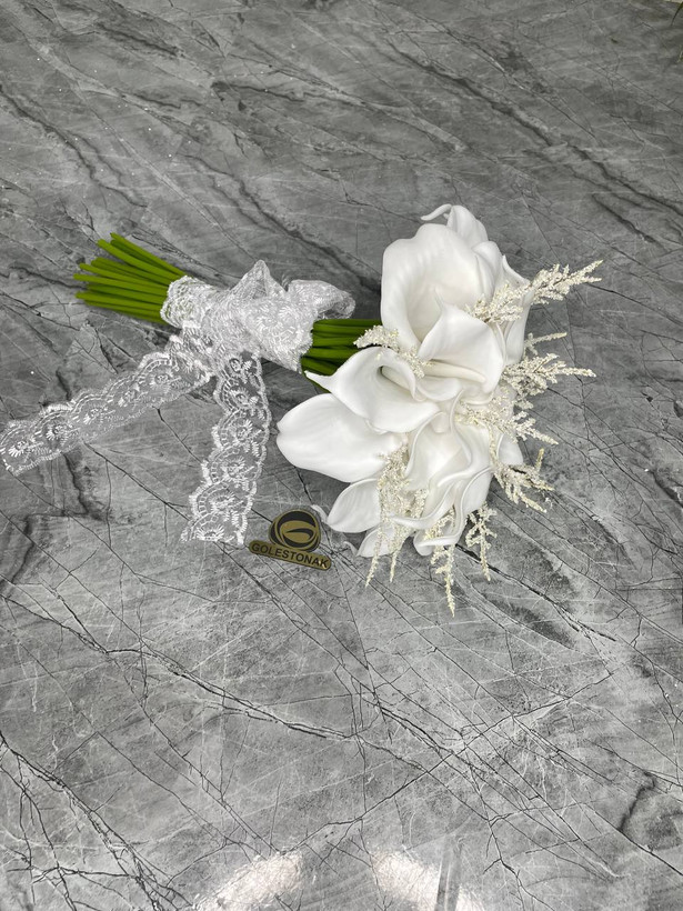 دسته گل شیپوری فومی ۲۰ شاخه