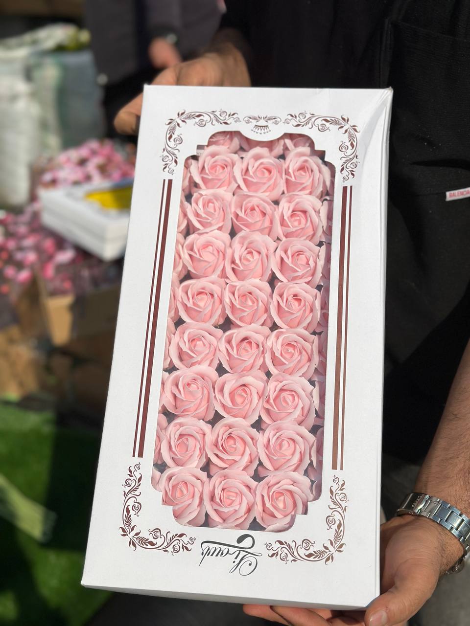 باکس گل رز صابونی ۵۰ شاخه صورتی
