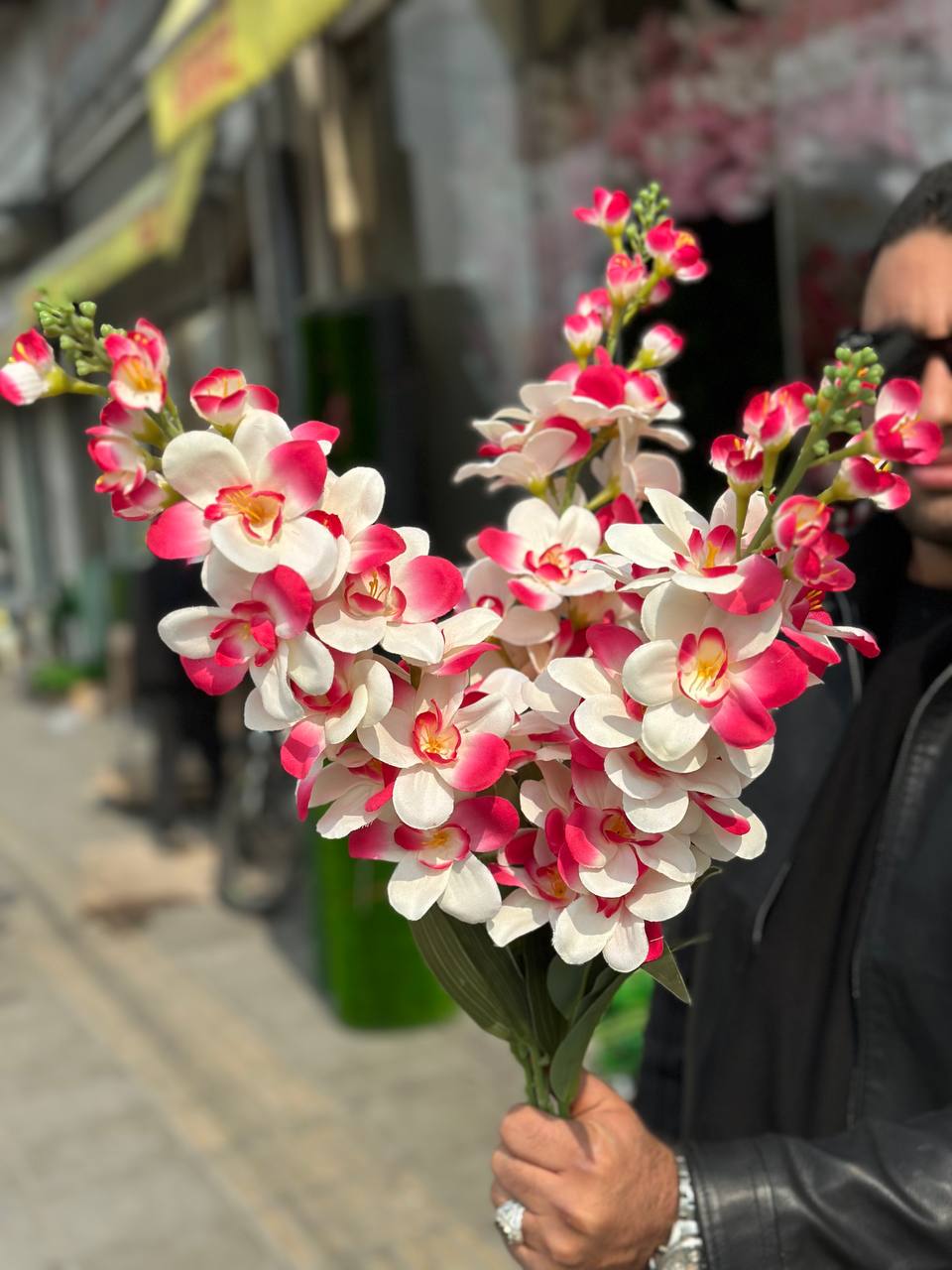گل مصنوعی شاخه شب بو دورنگ