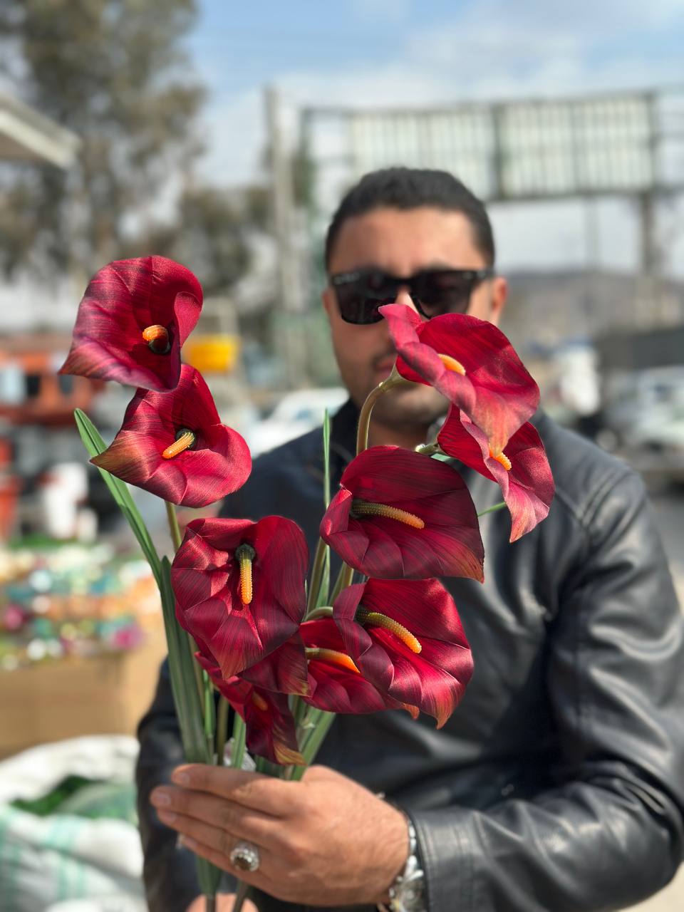 گل مصنوعی شاخه شیپوری ۵ گل شاخه بلند