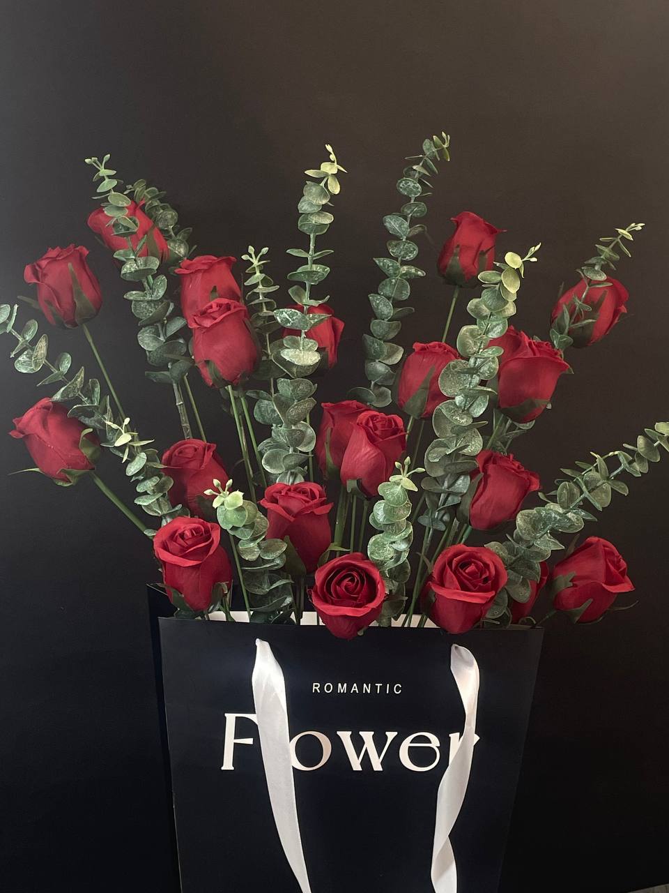 باکس گل مصنوعی رز ۲۰ شاخه