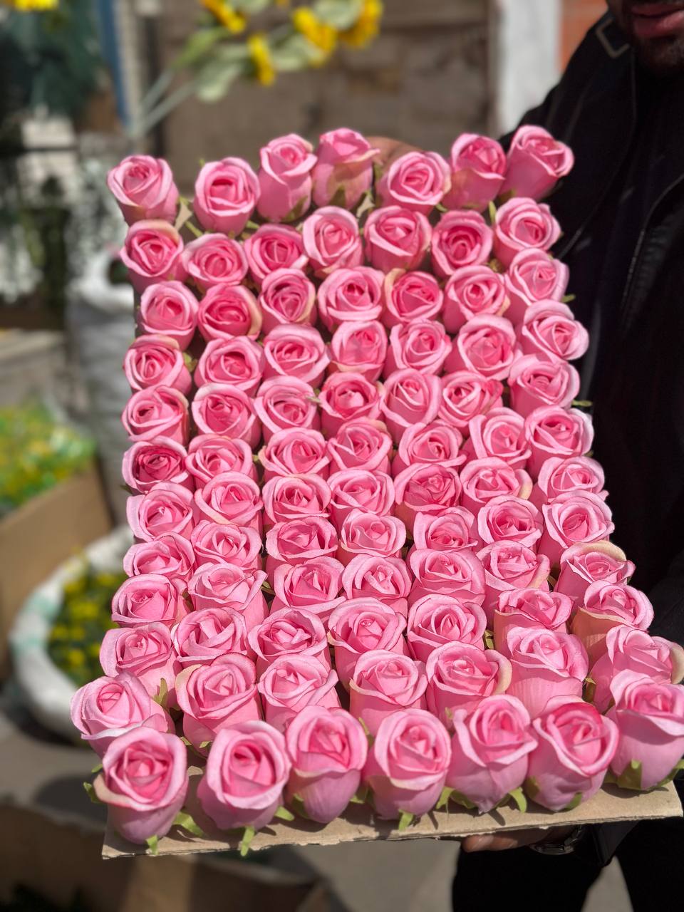 سرگل رز باکارا بدون ساقه مصنوعی صورتی وارداتی 10عددی