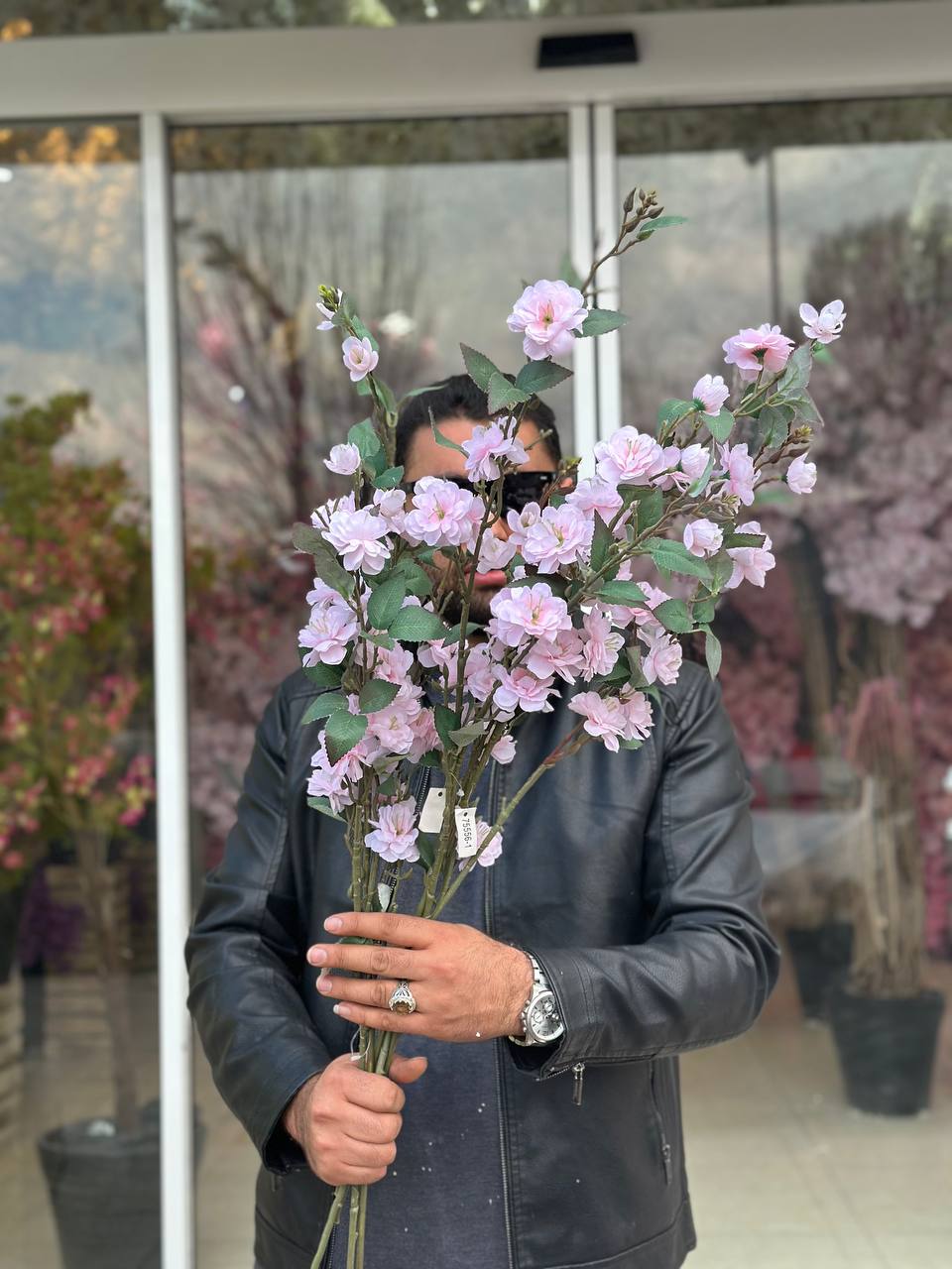 شکوفه وارداتی یاسی