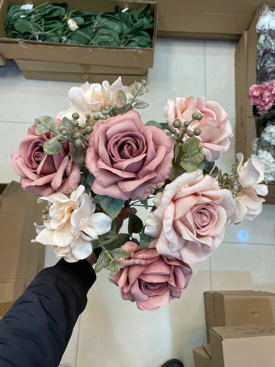 رز وارداتی ۵ گل رنگ خاص