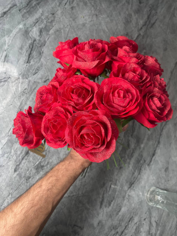 گل رز قرمز شاین ۱۰ شاخه
