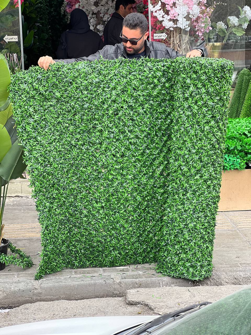 فنس برگ چمنی (متر مربع)