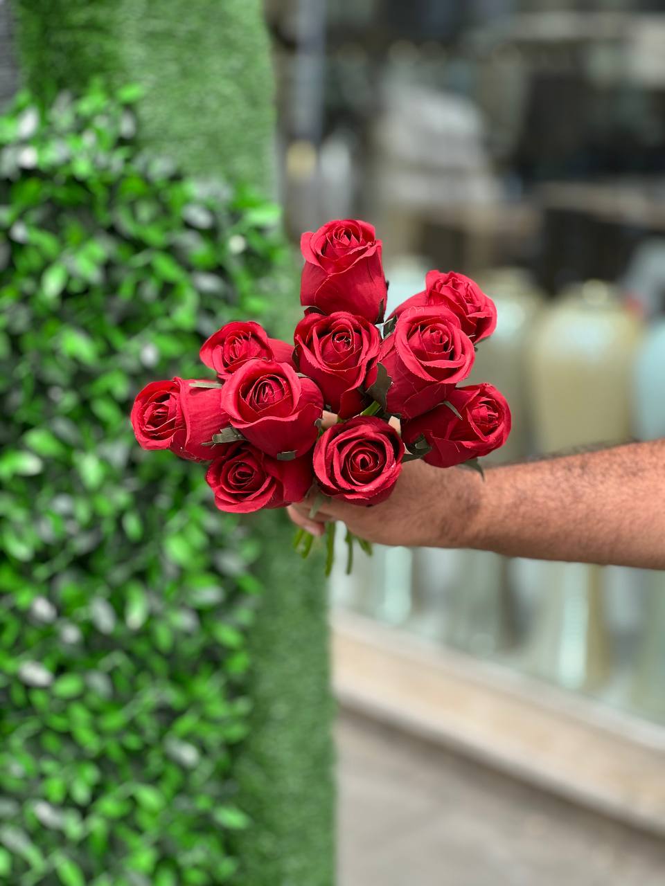 گل رز مصنوعی باکارا قرمز وارداتی ۱۰عددی