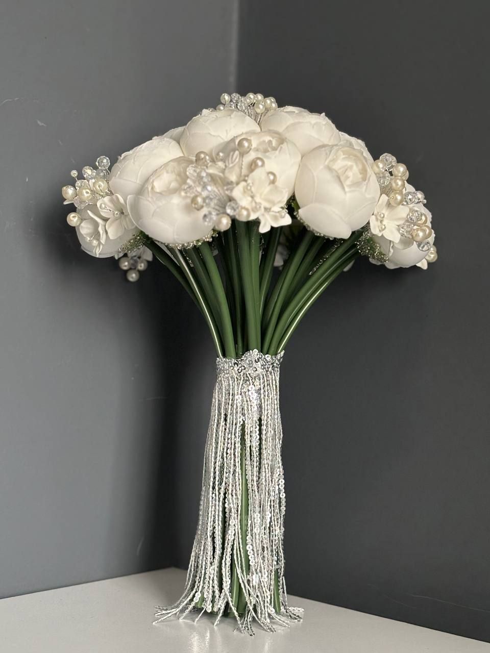 دسته گل عروس عربی مدل پیونی