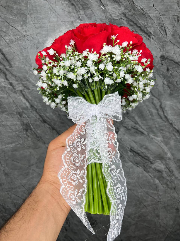 دسته گل عقد رز قرمز