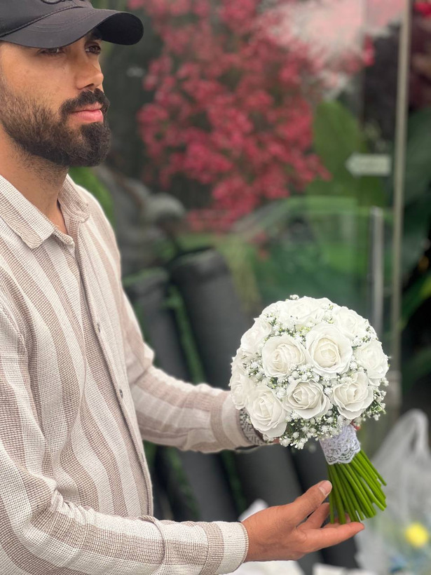 دسته گل عروس مصنوعی رز نباتی و عروس