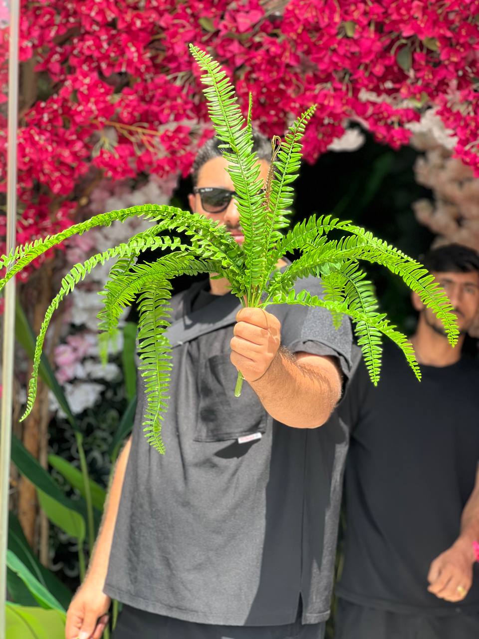 سرخس 18برگ چرمی لمسی