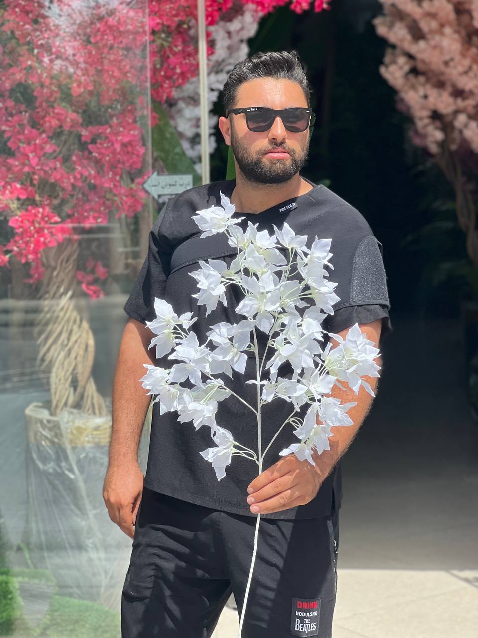 شاخه شکوفه کاغذی رنگ سفید