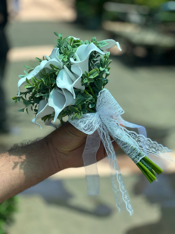 دسته گل شیپوری و اناری 15شاخه