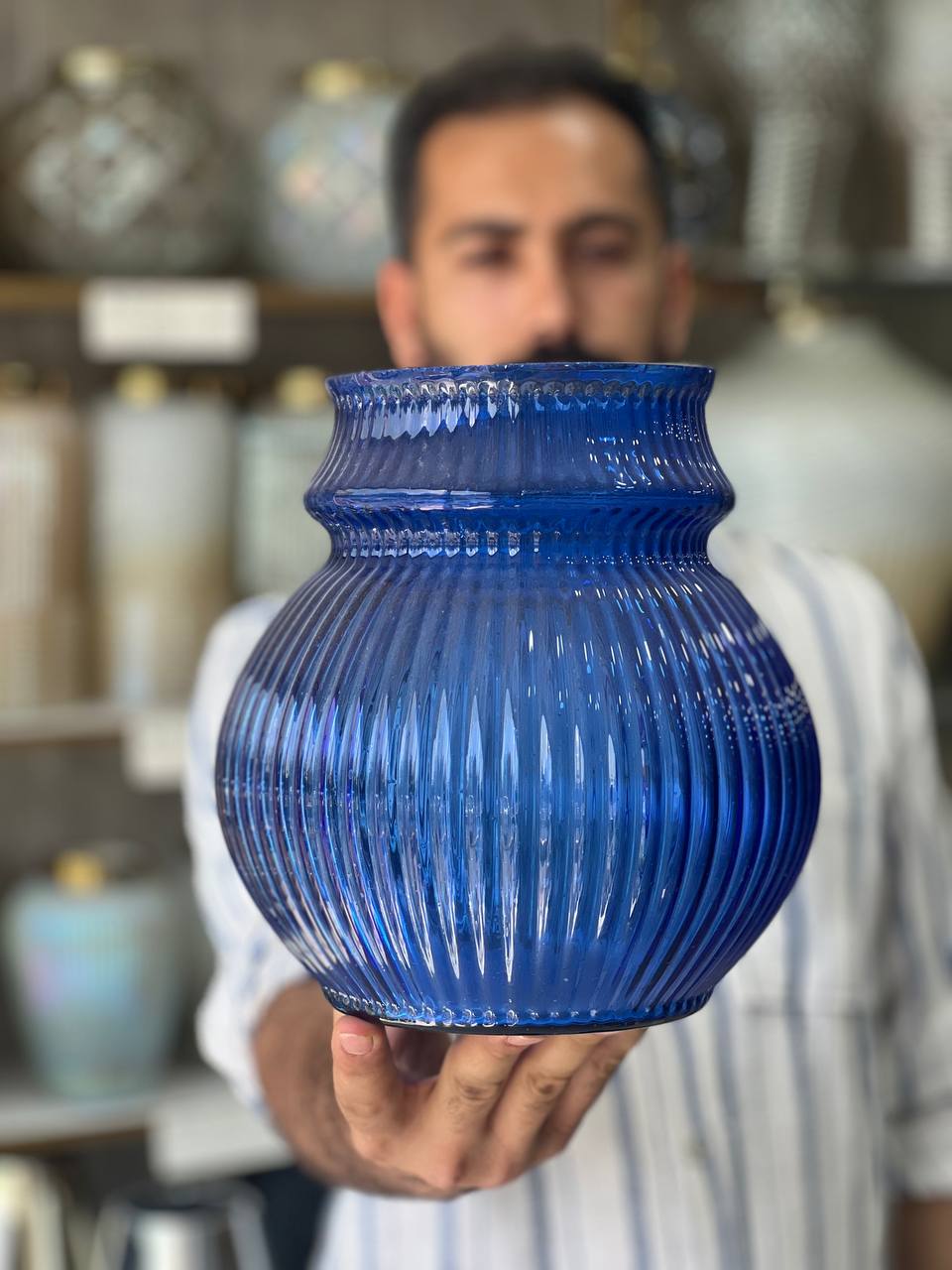 گلدان شیشه ای مدل برکه رنگ ابی پررنگ