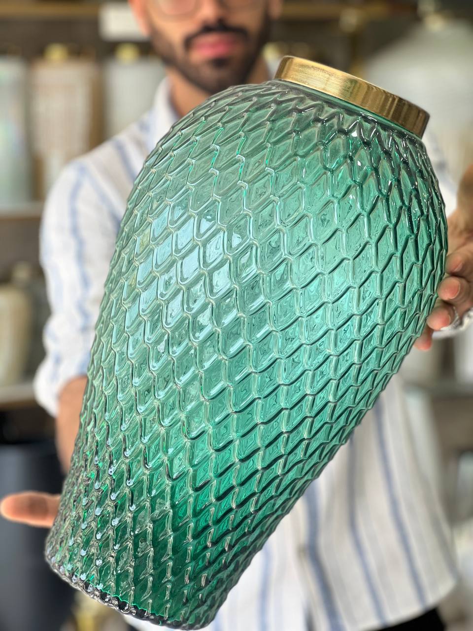 گلدان شیشه ای مدل طاووس رنگ سبز