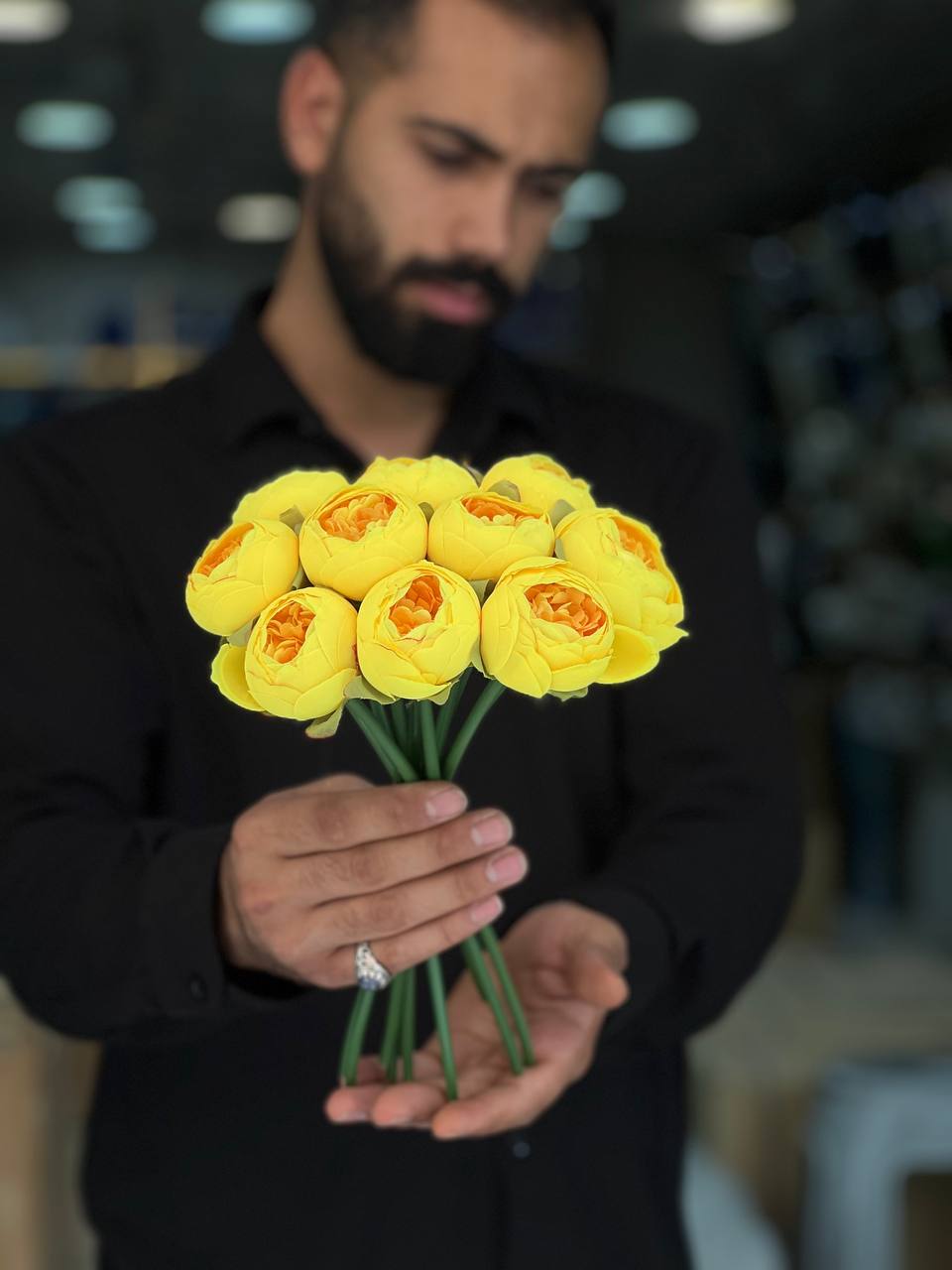 سرگل پیونی با ساقه متوسط رنگ زرد ۱۰ عددی