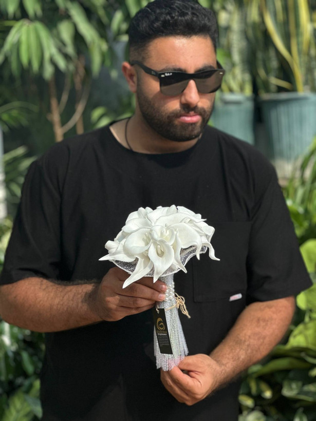 دسته گل عروس شیپوری (۲۰شاخه)