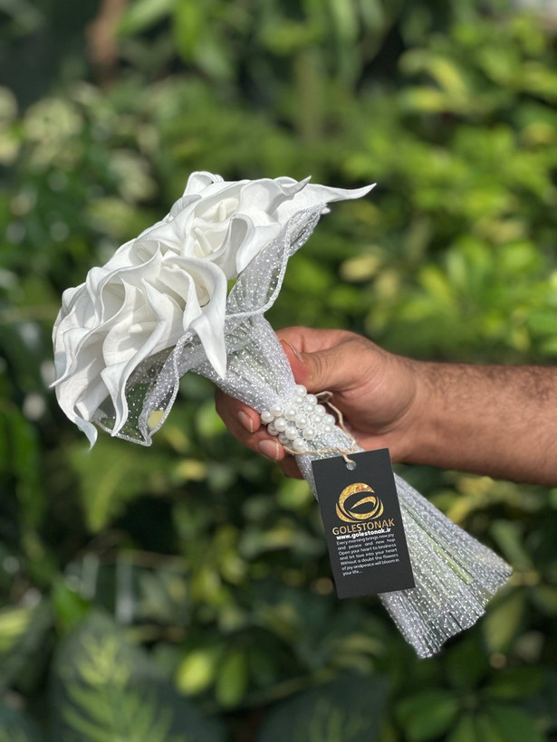 دسته گل عروس شیپوری (۲۰شاخه)