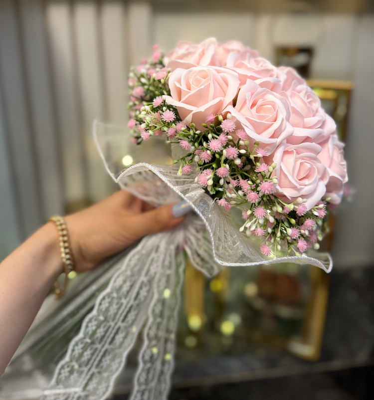 دسته گل عروس رز مصنوعی صابونی ۱۸شاخه صورتی