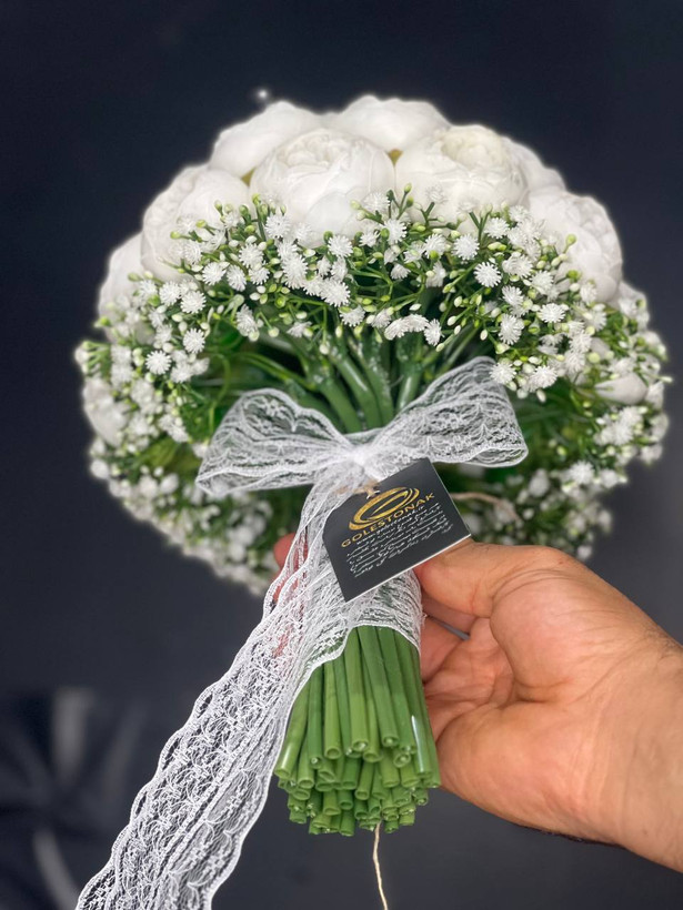 دسته گل پیونی ۳۰ شاخه با ژیپسوفیلا