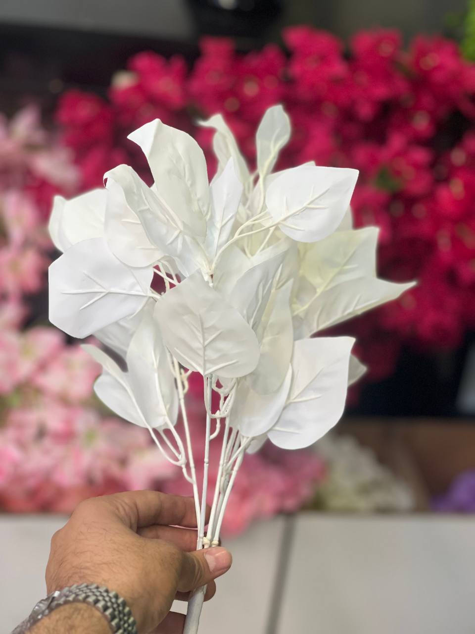 برگ پهن مصنوعی سفید