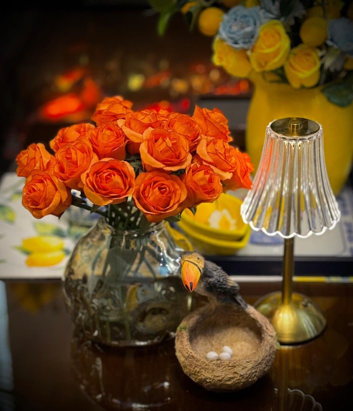 گلدان شیشه ای دفرمه سایز متوسط