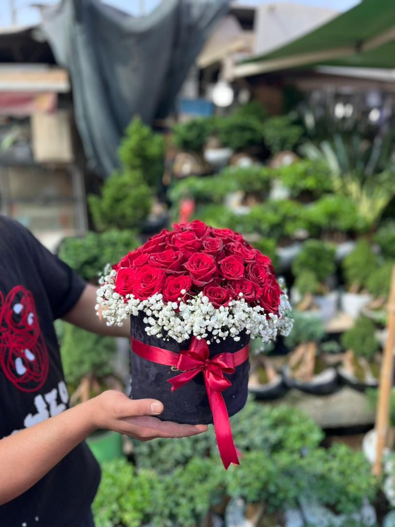 باکس گل رز 40شاخه طبیعی