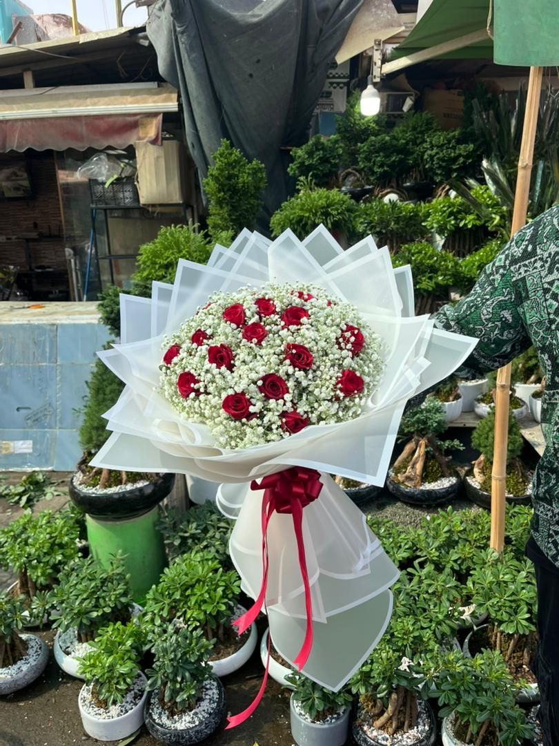 دسته گل ترکیبی رز و ژیپسو 20شاخه