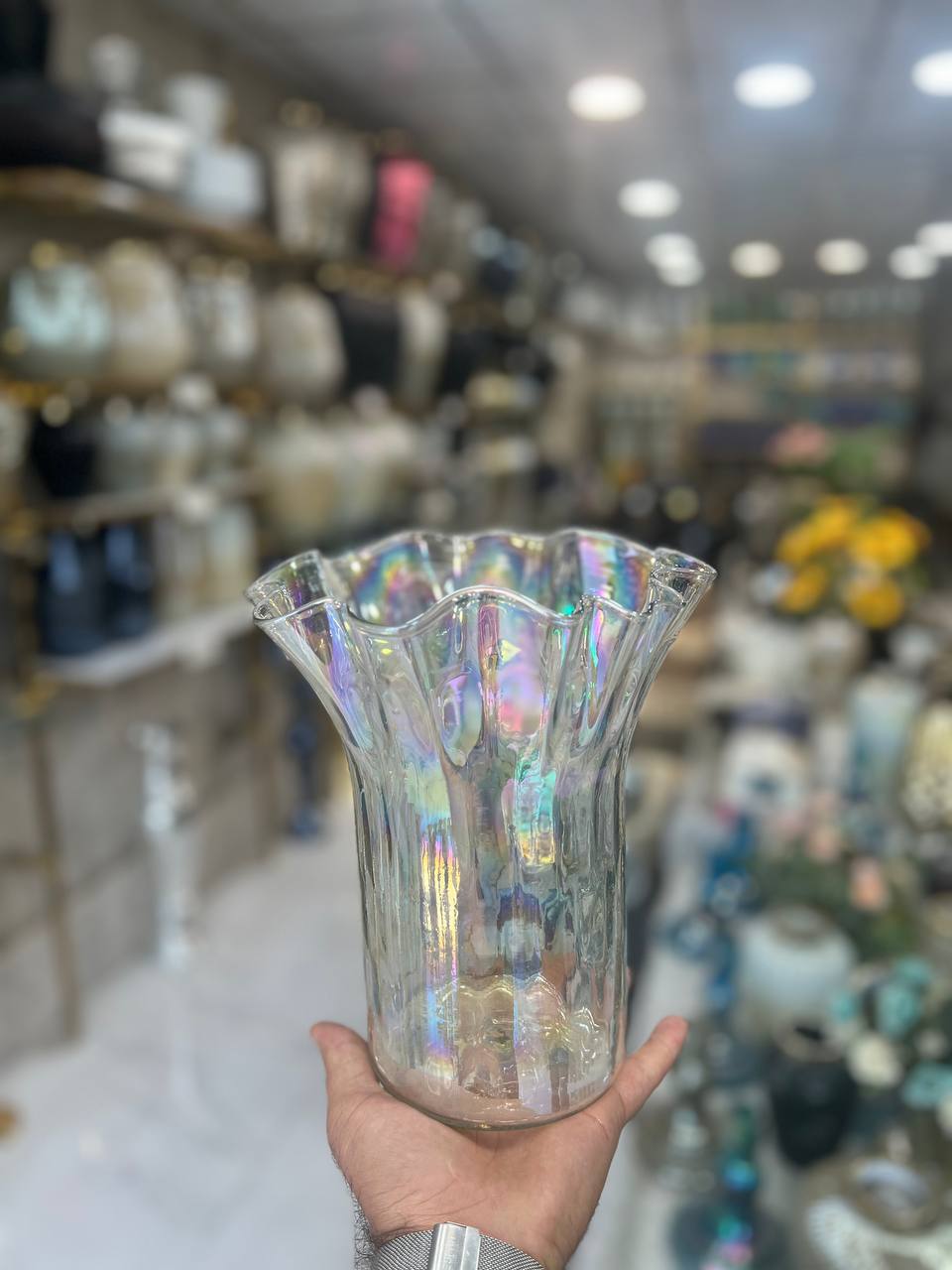 گلدان شیشه ای دفرمه هفت رنگ