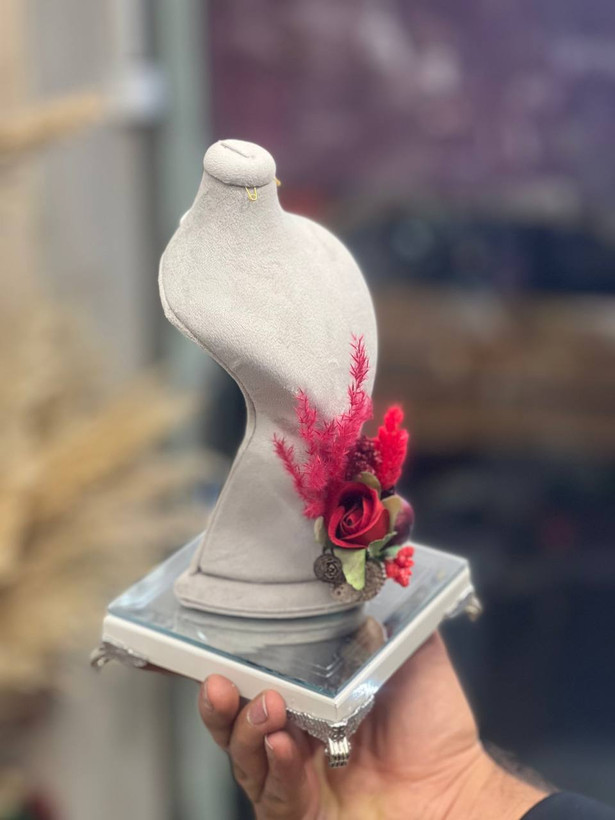 مانکن گردنبند (استند جواهر گردنبند) طرح یلدایی