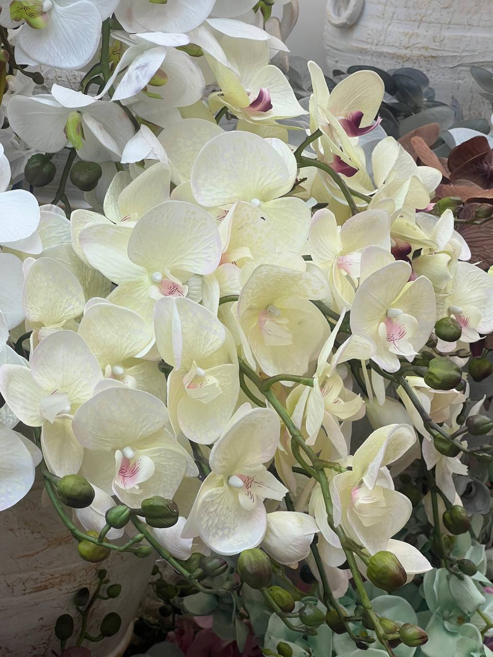 گل مصنوعی ارکیده چرمی سفید