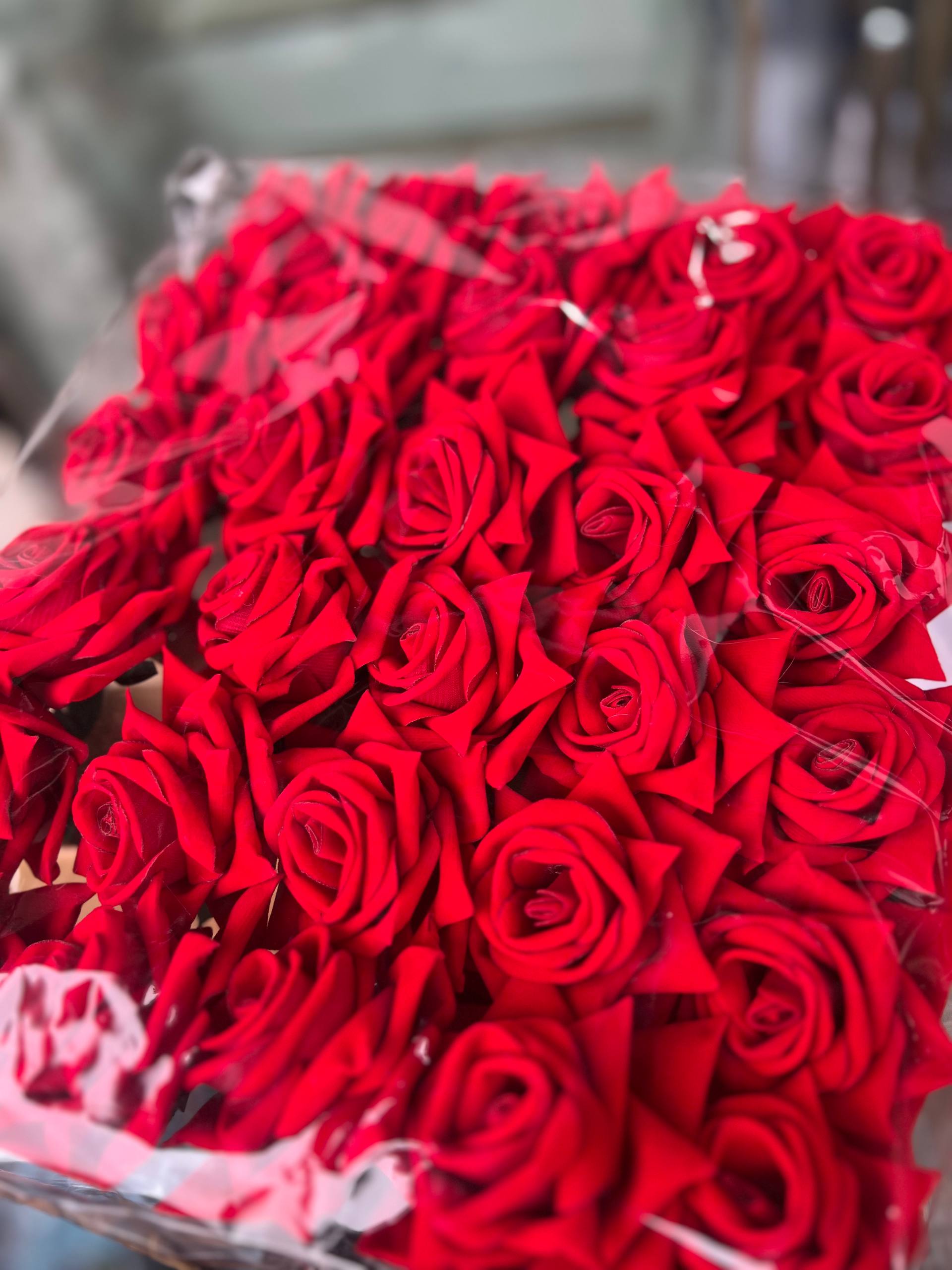 سرگل رز مخملی رنگ قرمز بسته ۳۰عددی کد۱۸