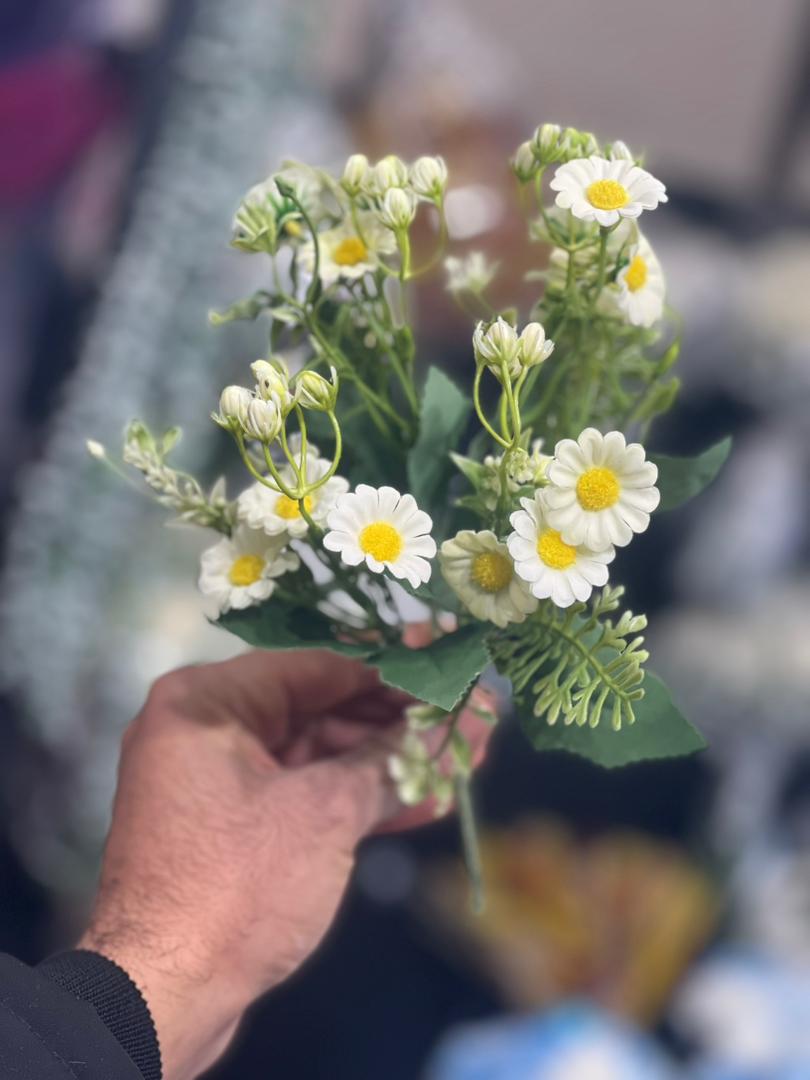 بوته بابونه (مینا) مصنوعی همراه غنچه