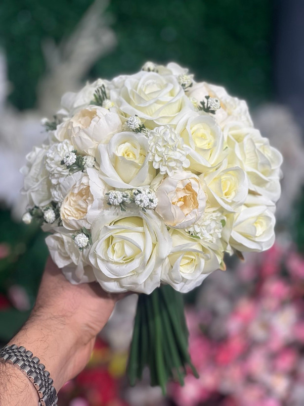 دسته گل عروس مصنوعی مدل بهاره ترند