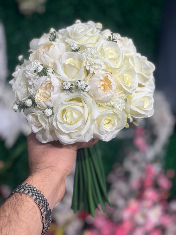 دسته گل عروس مصنوعی مدل بهاره ترند