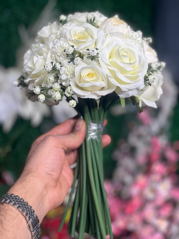 دسته گل عروس مصنوعی مدل بهاره ترند