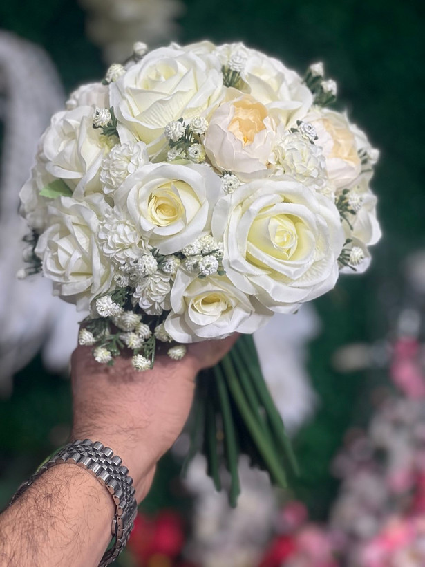 دسته گل عروس مصنوعی مدل بهاره ترند