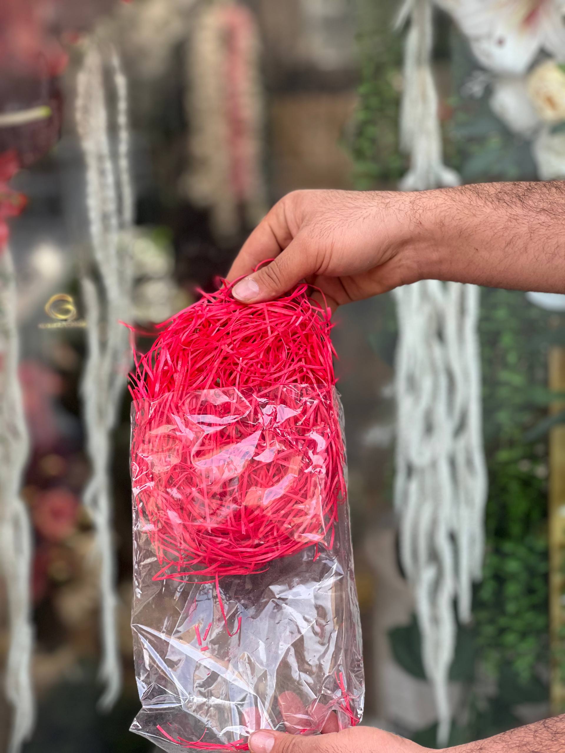پوشال تزئینی رنگ قرمز بسته یک عددی