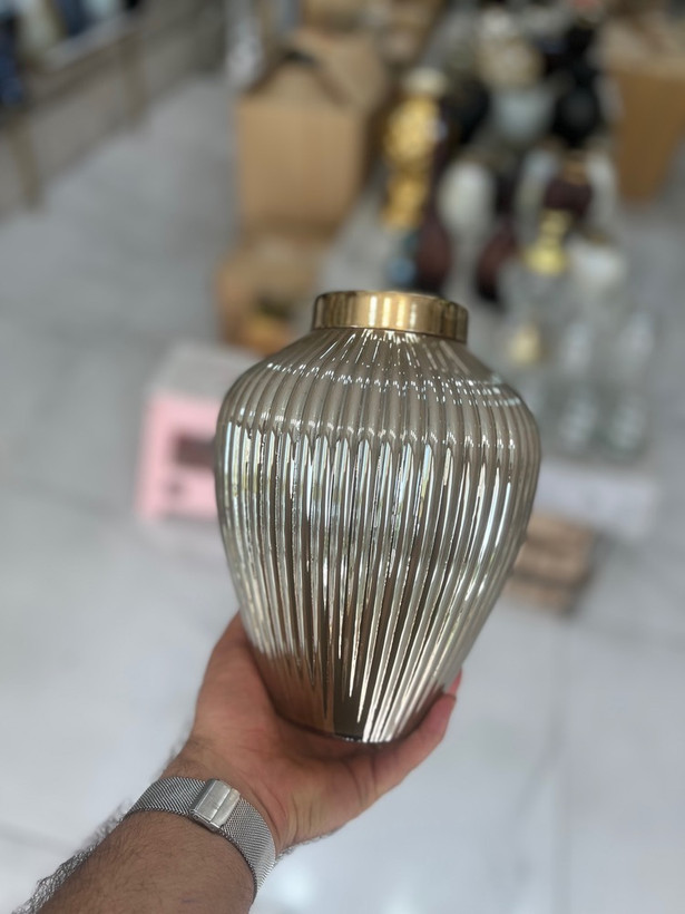 گلدان دکوری مدل ژیوار رنگ بژ (نسکافهی)